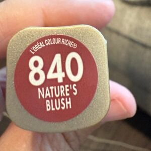 Loreal Colour‎ Riche Lipstick 840 Natures Blush Satin Finish Full Size